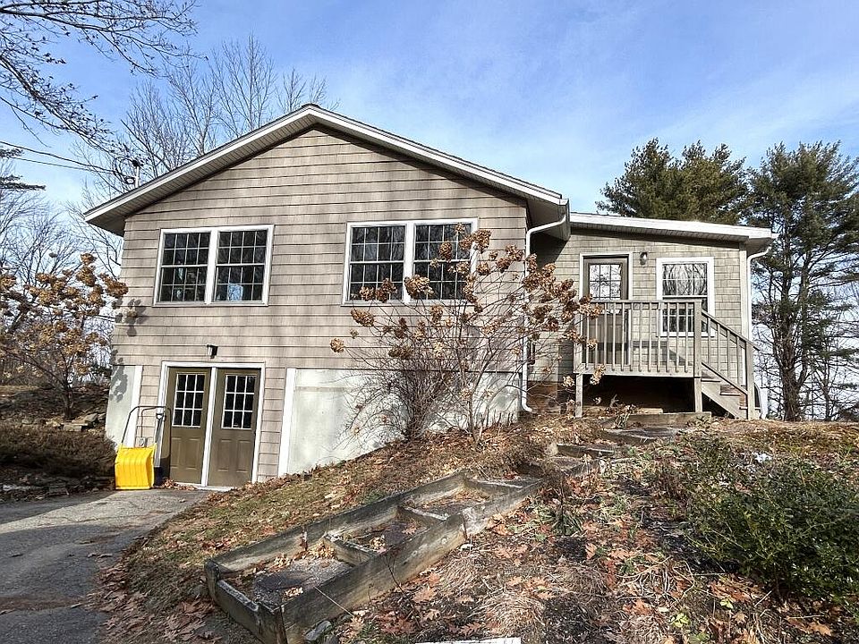 2nd image of 32 Winthrop Center Road