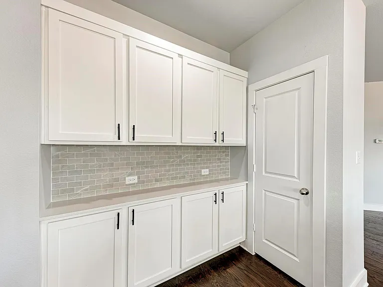 189 Tailwind Dr — Photo 16