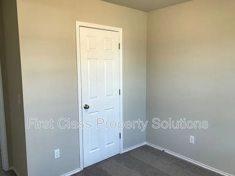 1716 W Antler Way — Photo 18