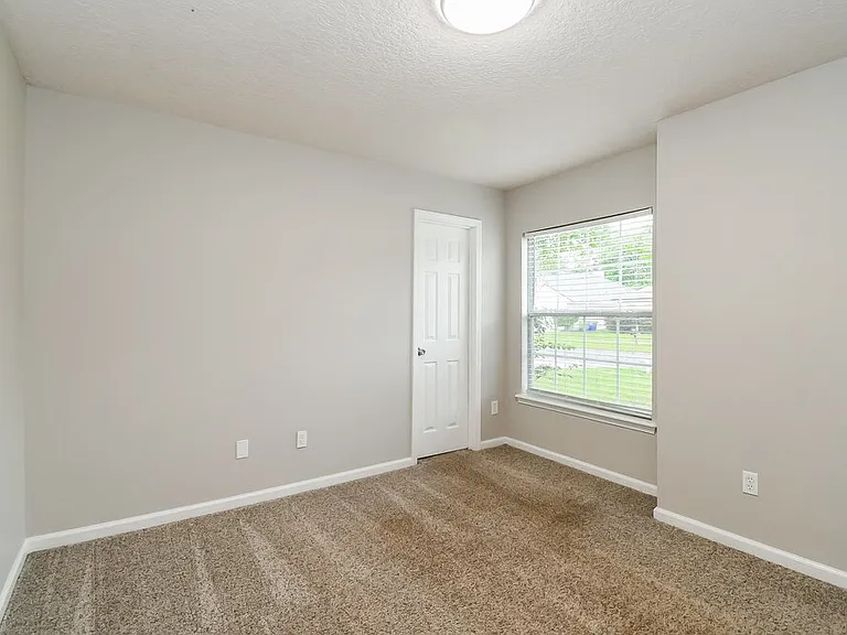 45098 Amhurst Oaks Dr — Photo 12