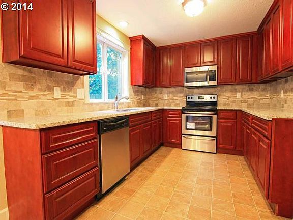 4th image of 6002 NE 81st Ave