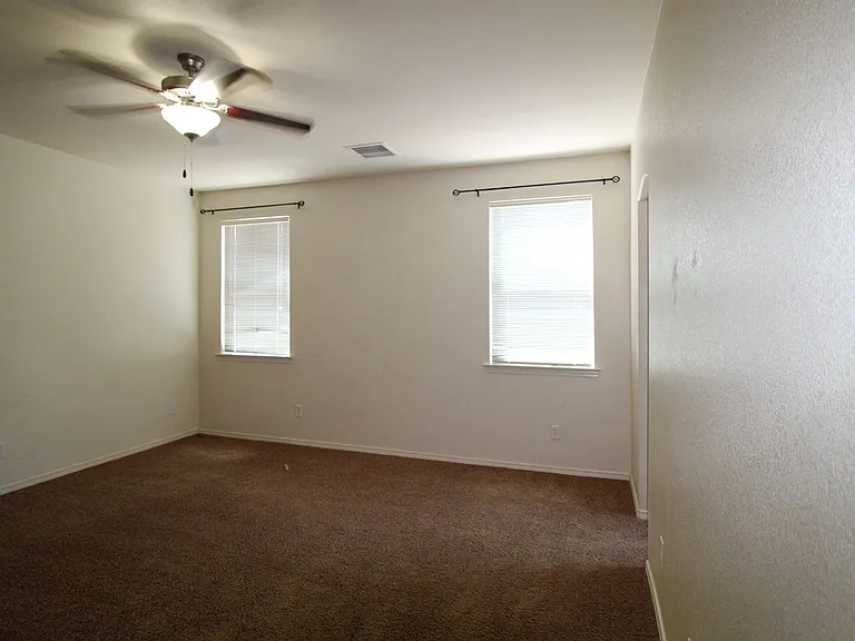 11285 Bullseye St — Photo 8