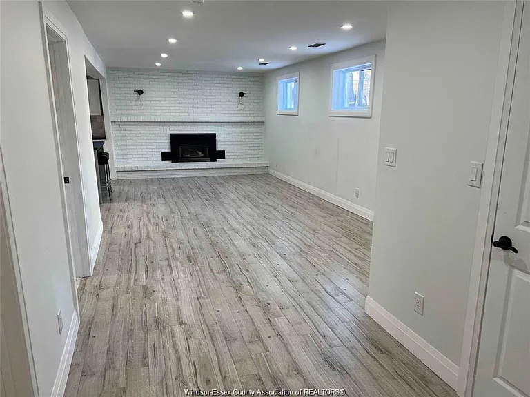 511 Gauthier Dr — Photo 14