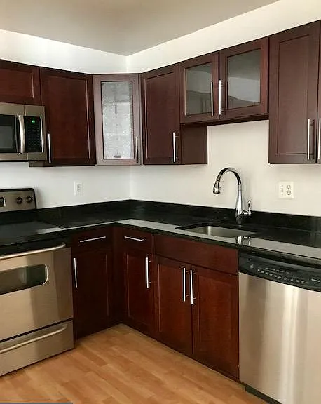 1011 Hunter St #C-3 — Photo 7