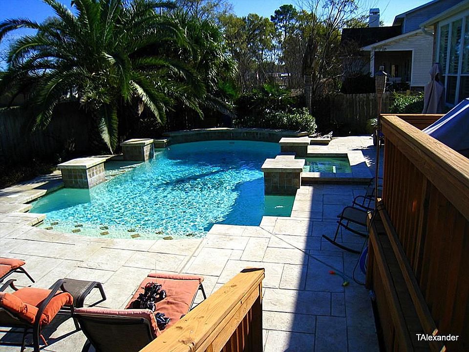 1st image of 937 Victoria Lakes Dr