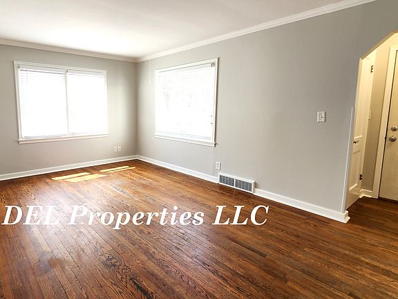 Large bright living room