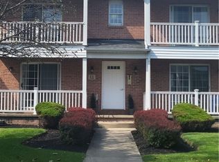 12 Georgian Ln APT C, Williamsville, NY 14221