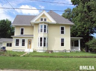 404 N 3rd St, Monmouth, IL 61462