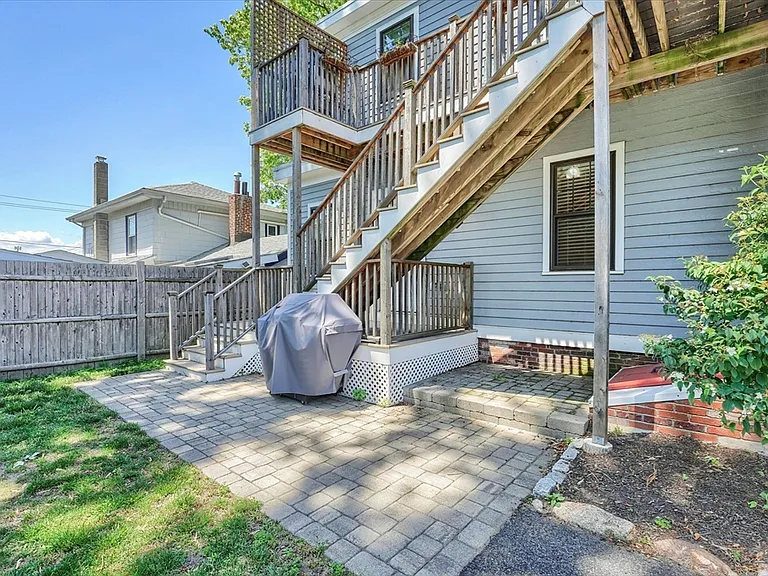 46 Port Norfolk St #1 — Photo 22