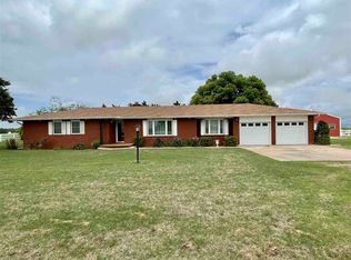 421 S Slayton Ave, Goltry, OK 73739