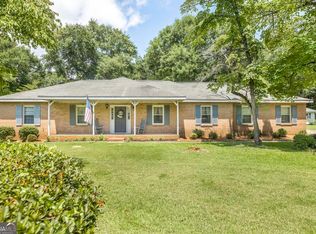 101 Smoke Rise Dr, Warner Robins, GA 31088