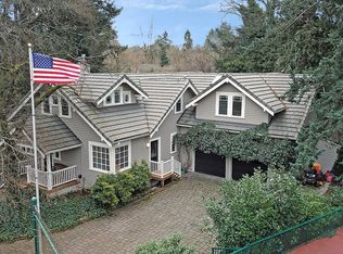 4933 Lakeview Blvd, Lake Oswego, OR 97035