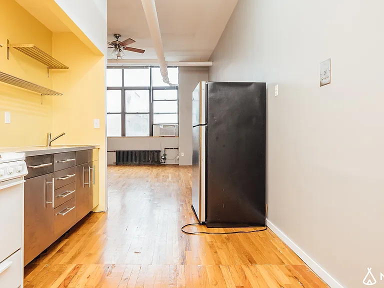 476 Jefferson St #410 — Photo 2