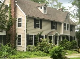 14 Sand Hill Rd, Morristown, NJ 07960