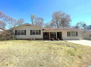 913 Hilton Rd, Anniston, AL 36207