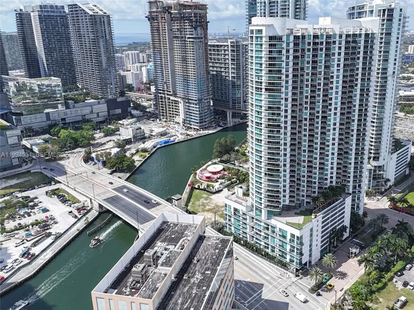 350 S Miami Ave #4110, Miami, FL 33130