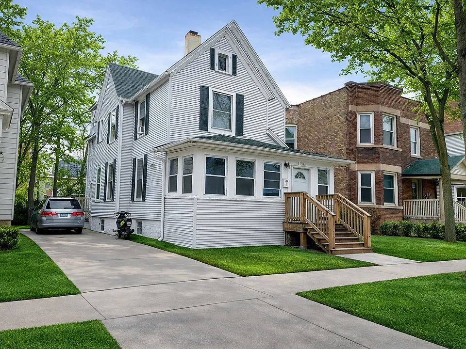 1112 Garnett Pl #1