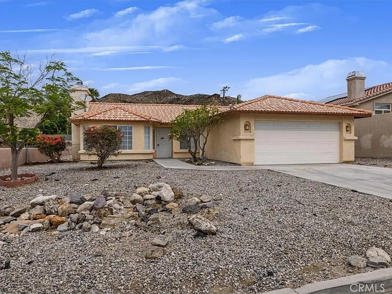 66144 Avenida Cadena — Photo 2