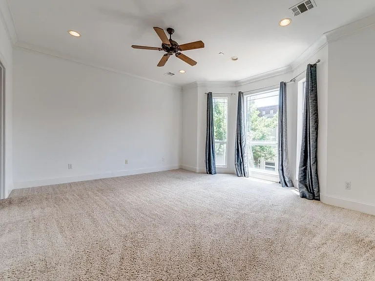 4223 Travis St — Photo 6