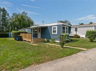 39 Cathy Cir, Portsmouth, RI 02871