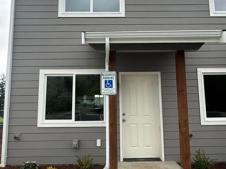 9218 Conroy Pl NW — Photo 2