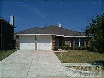 1st image of 2829 Goldfinch Dr
