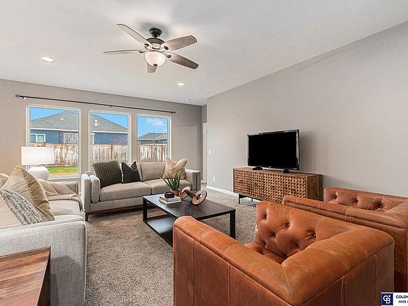 5th image of 5003 N 210th St