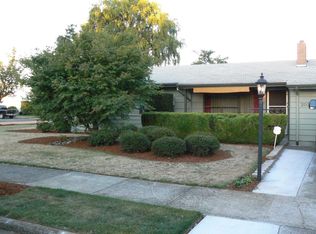 2037 SE 97th Ave, Portland, OR 97216