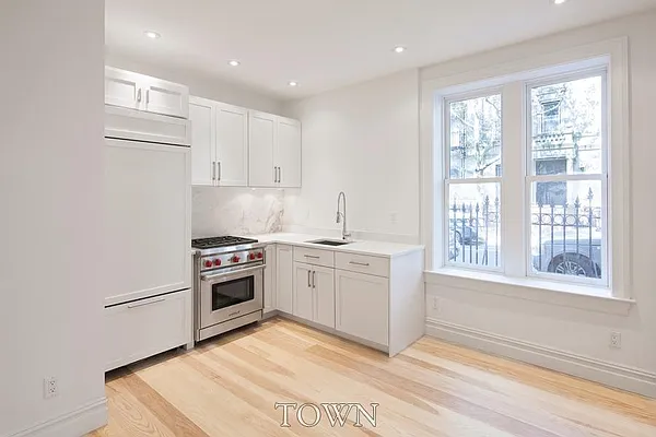 Sold by Town Residential | media 13