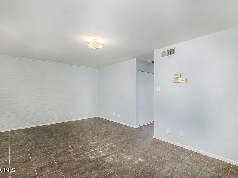 2226 W Heatherbrae Dr #2 — Photo 7