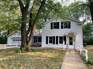 1704 Main St, Peru, IL 61354