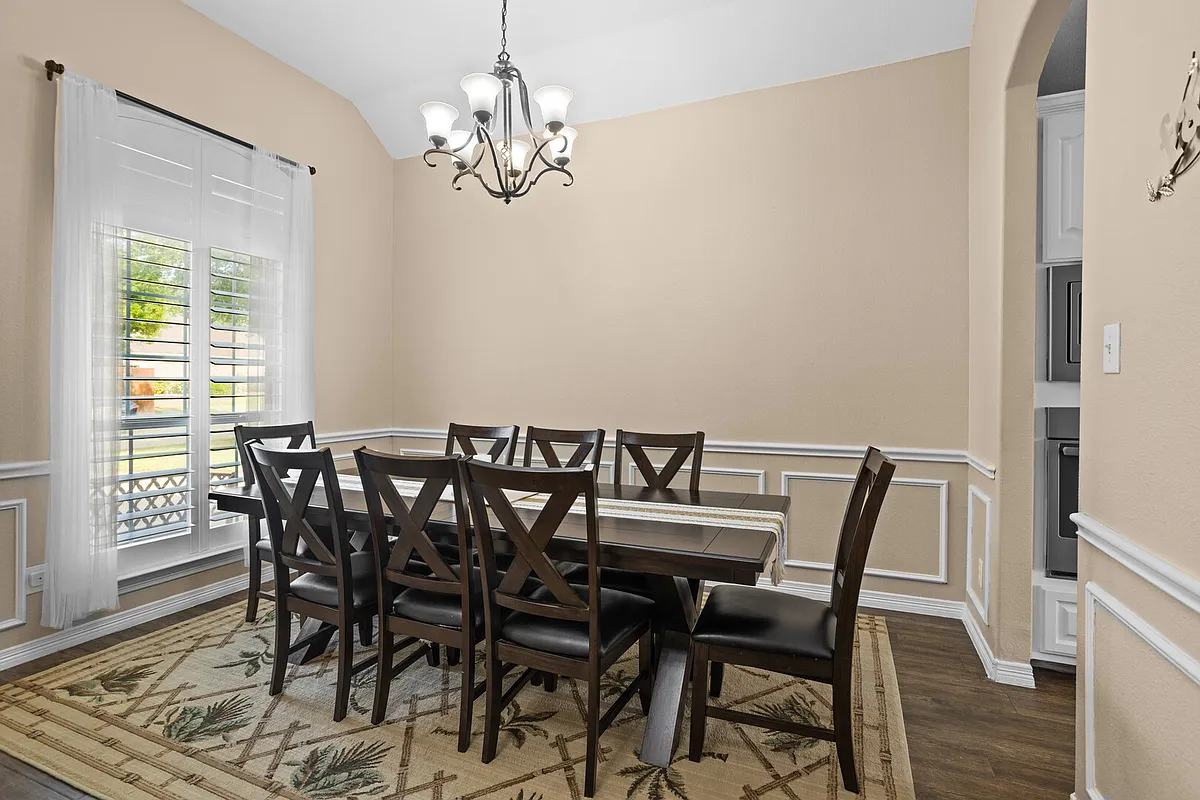 Building Photo - Poppy Hills Dr