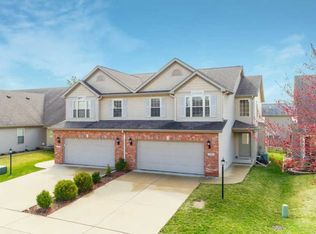 2302 W Kenfield Ct, Peoria, IL 61615