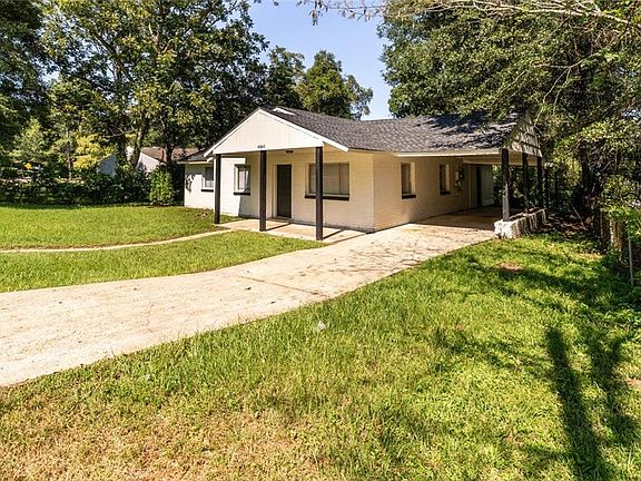 3rd image of 4060 Cresthaven Rd