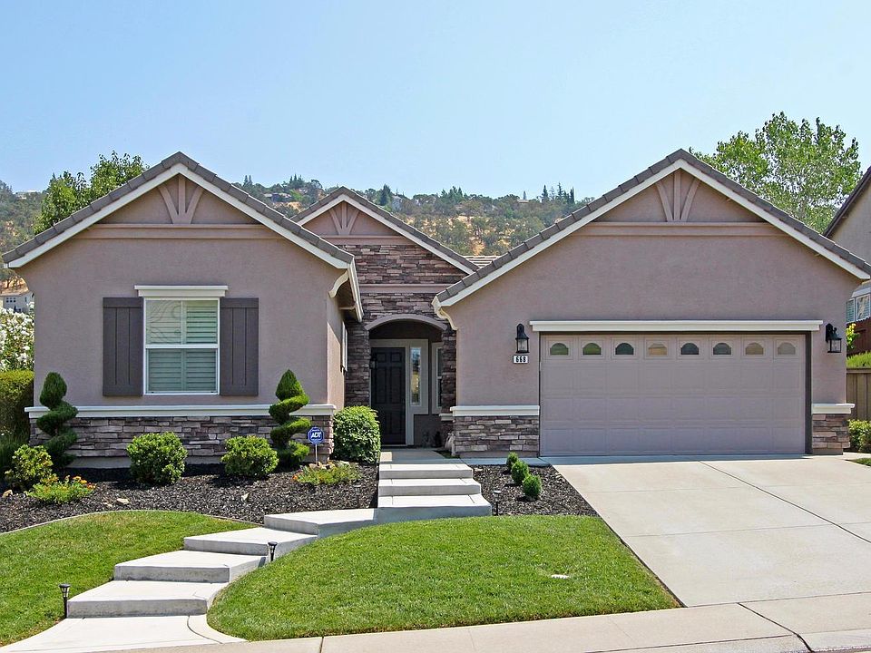 1st image of 668 Hildebrand Cir