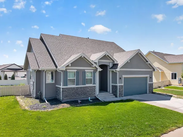 1334 Sage Dr, Eaton, CO 80615