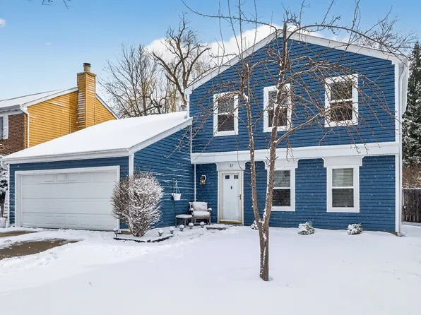 37 Monterey Dr, Vernon Hills, IL 60061