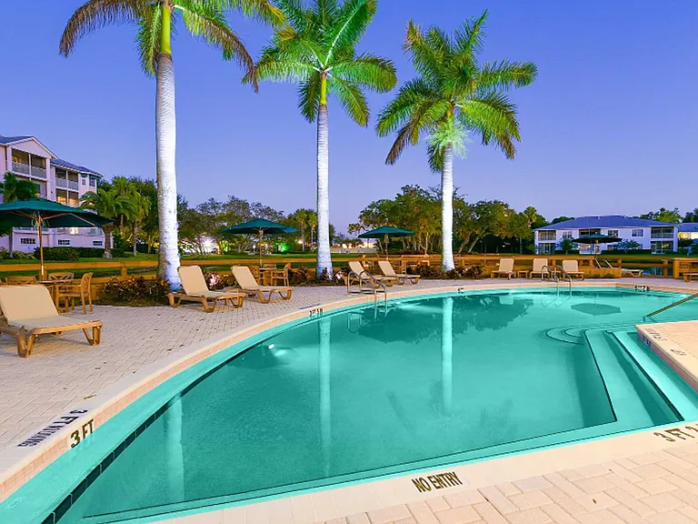 260 Hidden Bay Dr #401 — Photo 44