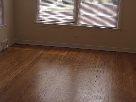 4th image of 8134 Knox Ave #1S