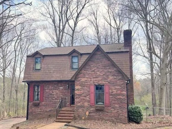 200 Maple Ct, Lexington, NC 27295