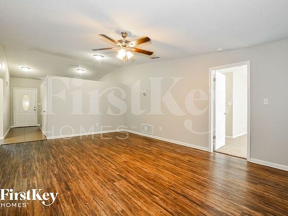 3rd image of 508 Hibiscus Pl