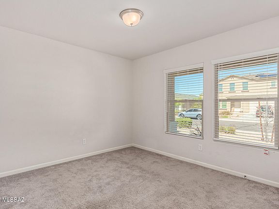 4th image of 317 E Bobcat Pl