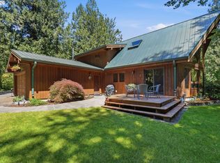 57206 E Marmot Rd, Sandy, OR 97055