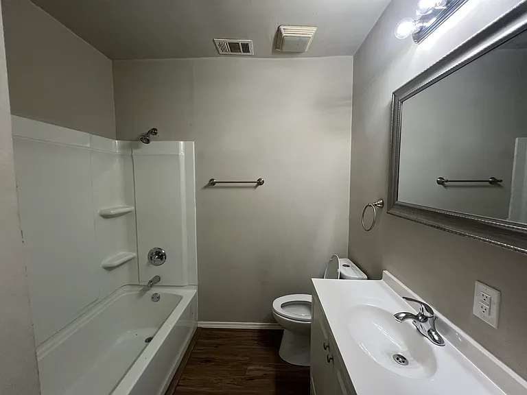 7719 E King St — Photo 5