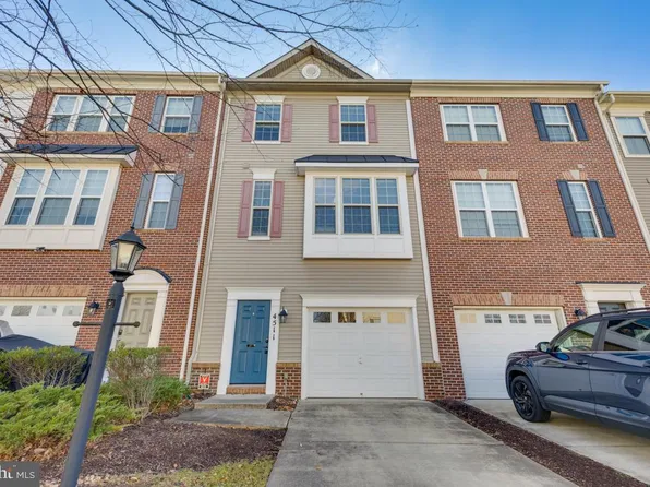 4511 Potomac Highlands Cir, Triangle, VA 22172