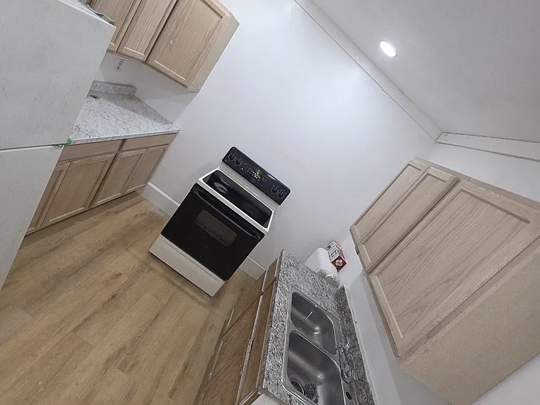 244 S Oak St #1 — Photo 26