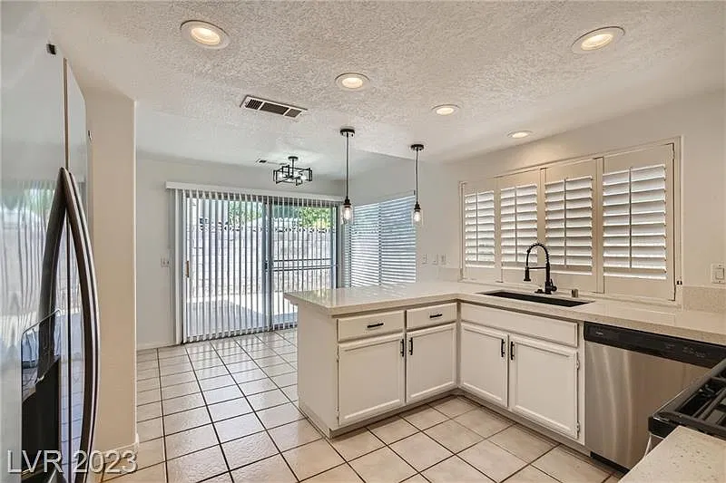7604 Botany Bay Drive - 1 — Photo 4