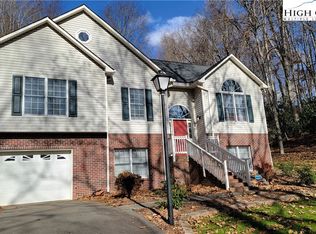 654 Cool Woods Dr, Boone, NC 28607