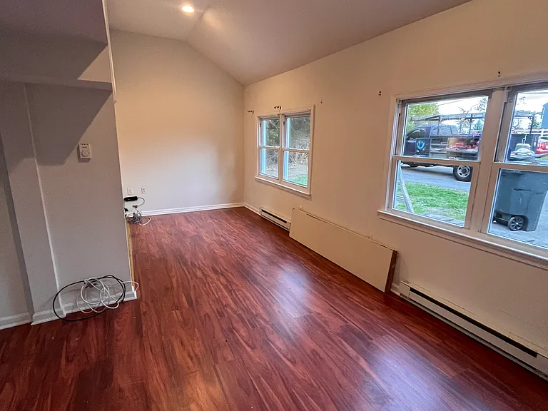 2055 W Chester Rd #B — Photo 4