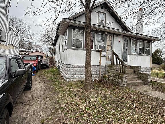 4th image of 26 E Reading Ave